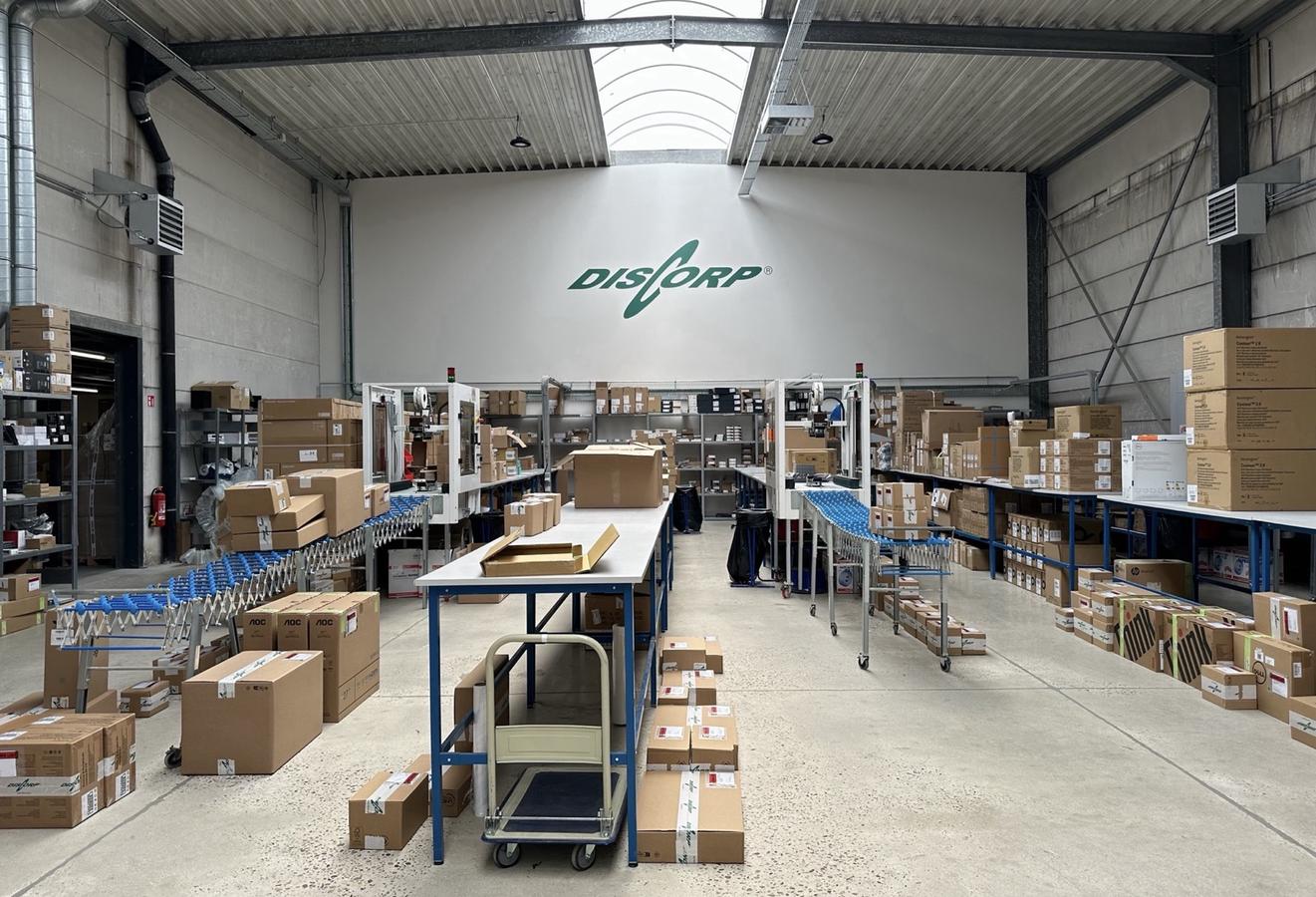 Discorp's Warehouse, Magazijn